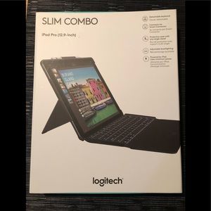 Slim Combo IPad Pro case with keyboard